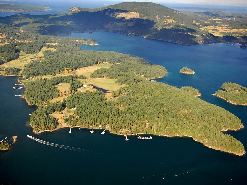 Explore the thrilling fishing opportunities in the San Juan Islands with insights on targeting trophy Salmon, Lingcod, and Halibut. From selecting the right gear to understanding local seasons and techniques, Sage Wilder offers practical advice and inspiring stories for female anglers eager to experience this Pacific Northwest paradise.